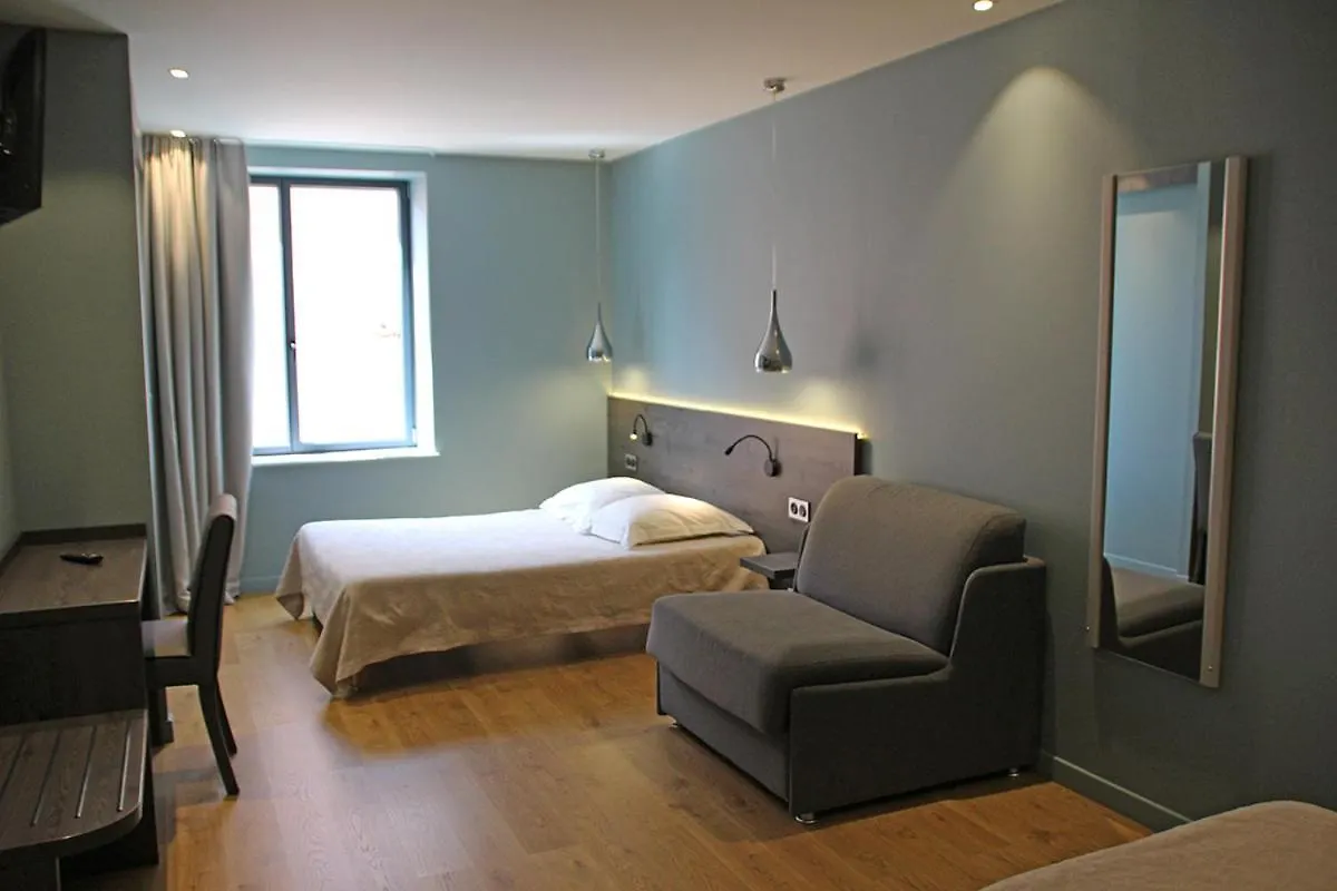 Hotel Le Pont Neuf Saint-Affrique